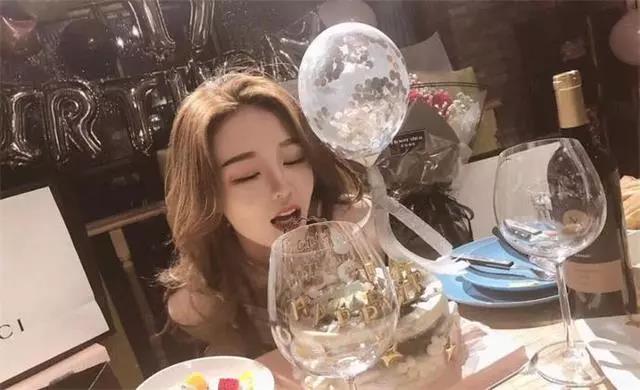  呼吁抖音“封殺”溫婉的那些人，像極了吃人的獸。